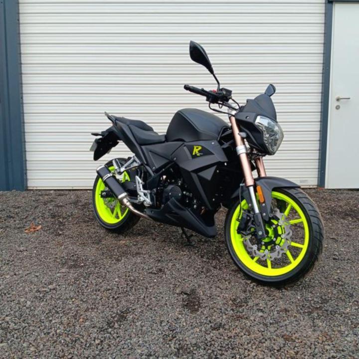 Vente de motos et de quads : concessionnaire des marques  Benda, MagPower et AJP